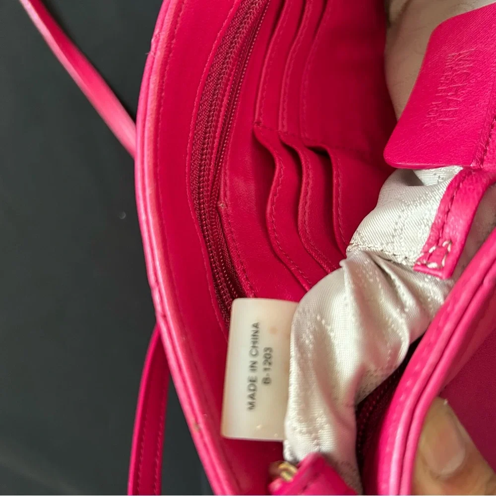 Michael Kors pink B1203 shoulder bag. - Picture 14 of 14